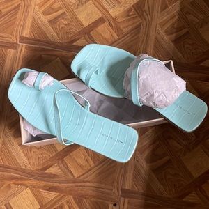 NWT 14th and Union sandals size 9